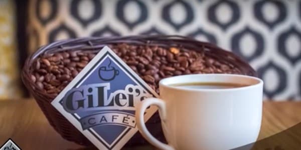 GiLei's Café coffee beans and signature coffee cup